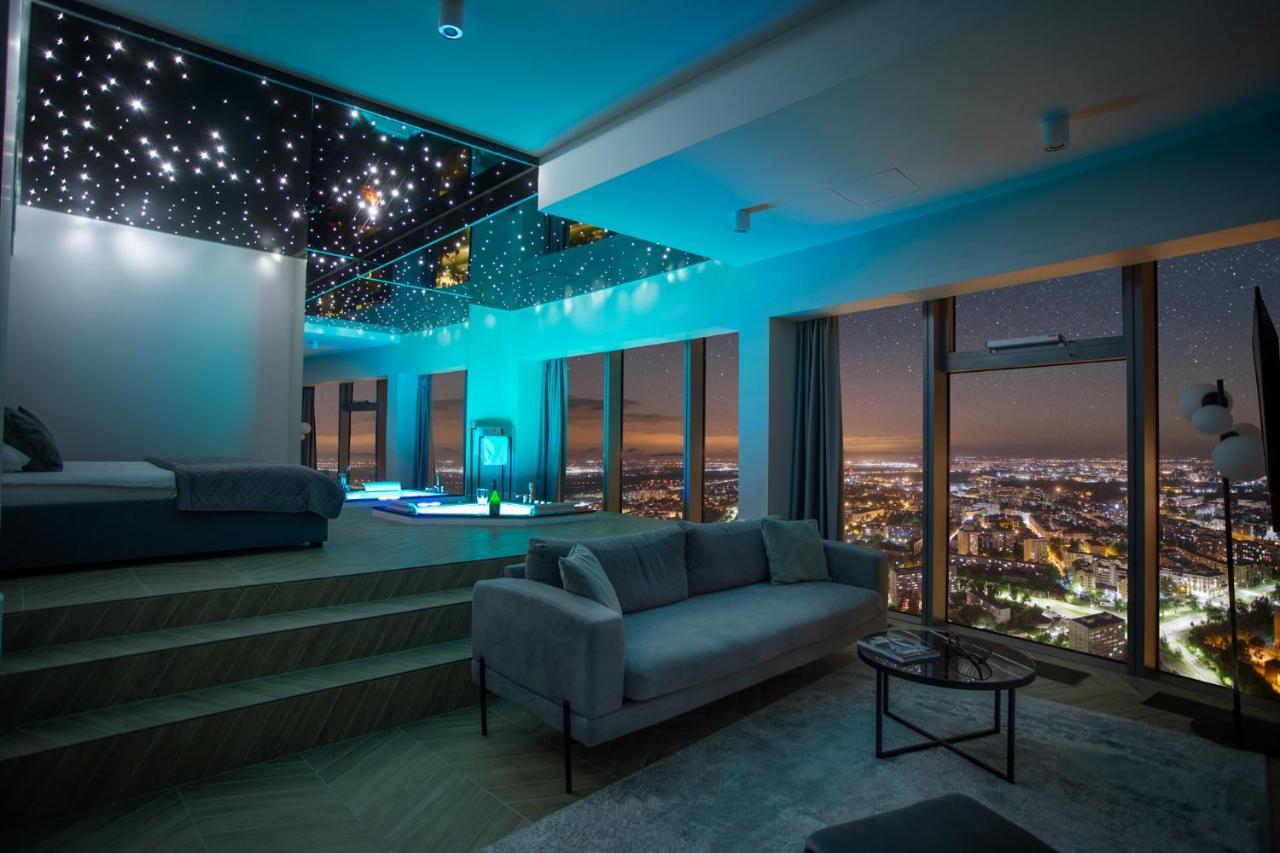 In The Sky - W Sky Tower Апартаменти