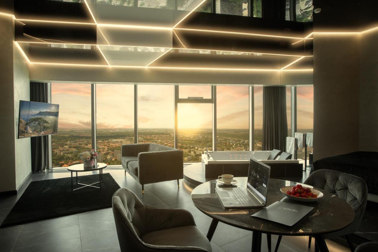 Апартаменти In The Sky - W Sky Tower Вроцлав