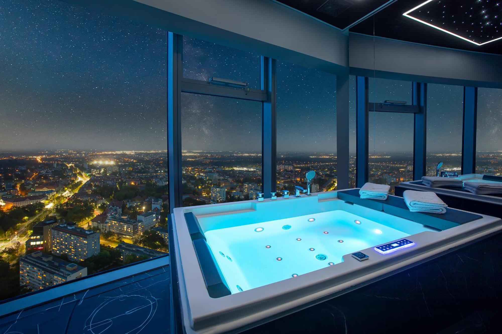 In The Sky - W Sky Tower Апартаменти